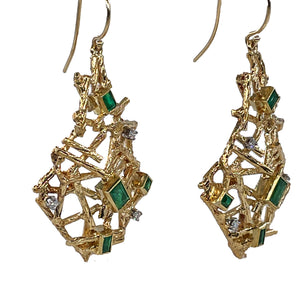 Vintage Emeralds and Diamonds 18K Yellow Gold Platinum Handmade Earrings