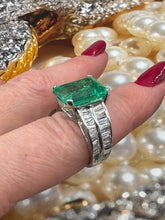 Load image into Gallery viewer, AGL Colombian Green 13.03ctw Emerald &amp; Diamond 18K White Vintage Cocktail Ring