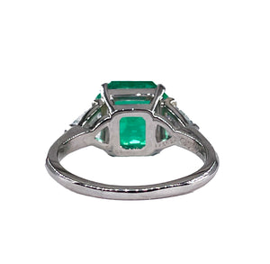 Van Cleef & Arpels Vintage GIA 5.28ct Colombian Emerald & Diamond Platinum Ring