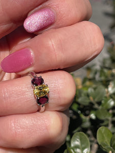 Vintage GIA 2.57ct No-Heat Yellow Sapphire Ruby Trilogy Platinum 18K Gold Ring