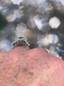 Vintage AGL 5.75cts Insignificant Colombian Green Emerald Diamond 14KW Gold Ring