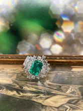 Load image into Gallery viewer, Vintage AGL 5.75cts Insignificant Colombian Green Emerald Diamond 14KW Gold Ring