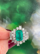 Load image into Gallery viewer, Vintage AGL 5.75cts Insignificant Colombian Green Emerald Diamond 14KW Gold Ring