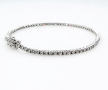 Load image into Gallery viewer, 2.50CT ESTATE VINTAGE ROUND DIAMOND TENNIS BRACELET 14K WHITE GOLD