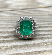 Load image into Gallery viewer, GIA 6.0ct Vintage Colombian Green Emerald Diamond Cluster Engagement Wedding 18k White Gold Ring