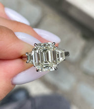 Load image into Gallery viewer, GIA Shy 5.0ct Estate Vintage Emerald Diamond Three Stone Engagement Wedding Platinum Ring