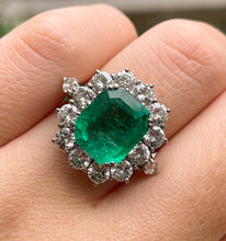 Load image into Gallery viewer, GIA 6.0ct Vintage Colombian Green Emerald Diamond Cluster Engagement Wedding 18k White Gold Ring