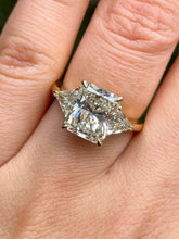 Load image into Gallery viewer, GIA 3.57ct Estate Vintage Radiant Diamond Engagement Wedding 18k Yellow Gold Ring 