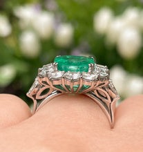 Load image into Gallery viewer, GIA 6.0ct Vintage Colombian Green Emerald Diamond Cluster Engagement Wedding 18k White Gold Ring