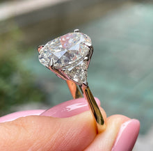 Load image into Gallery viewer, GIA Shy 5ct Estate Vintage Oval Diamond Engagement Wedding 18k YG Platinum Ring