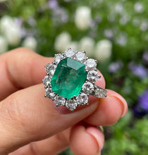 Load image into Gallery viewer, GIA 6.0ct Vintage Colombian Green Emerald Diamond Cluster Engagement Wedding 18k White Gold Ring