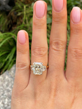 Load image into Gallery viewer, GIA 5.79ct Estate Vintage Radiant Diamond Three-stone Engagement Wedding Ring Plat/18k YG