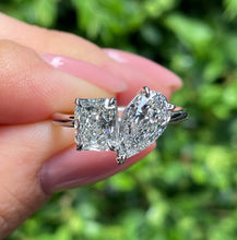 Load image into Gallery viewer, GIA 2.19ct Estate Radiant Pear Diamond Right-hand Platinum Ring