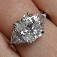 Load image into Gallery viewer, GIA 4.01CT Estate Vintage Radiant Diamond 3 Stone Engagement Wedding Platinum Ring