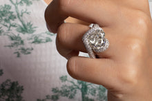 Load image into Gallery viewer, GIA 8.21ct Estate Vintage Heart Diamond 18 White Gold Engagement Anniversary Ring