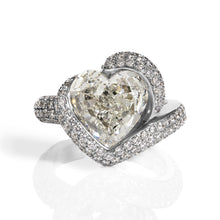 Load image into Gallery viewer, GIA 8.21ct Estate Vintage Heart Diamond 18 White Gold Engagement Anniversary Ring