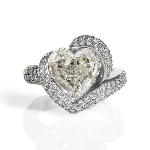 GIA 8.21ct Estate Vintage Heart Diamond 18 White Gold Engagement Anniversary Ring