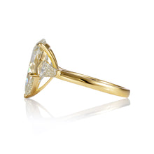 Load image into Gallery viewer, GIA 5.76ct Estate Vintage Pear Diamond Three-stone Engagement Wedding ring 18k Yellow Gold