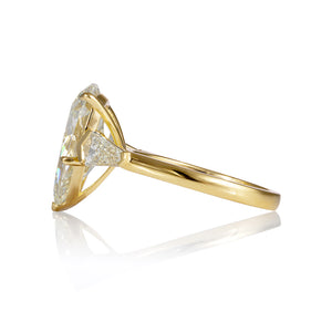 GIA 5.76ct Estate Vintage Pear Diamond Three-stone Engagement Wedding ring 18k Yellow Gold